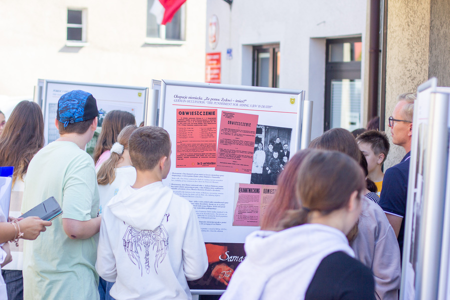 Wernisaż odbył się 8 września.